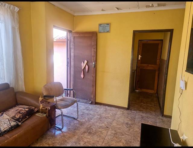 2 BEDROOM HOUSE FOR SALE IN EVATON WEST